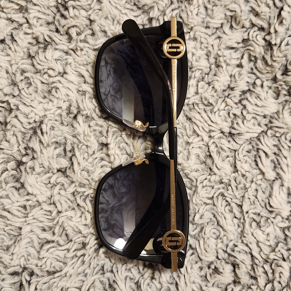Sale🥰 Marc Jacobs Nyc Cat Eye Sunglasses Brand New - Picture 5 of 9